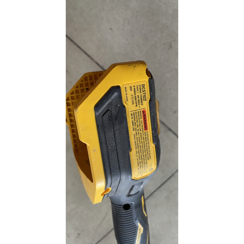 THÂN MÁY CẮT CỎ DEWALT 20V - DCST922