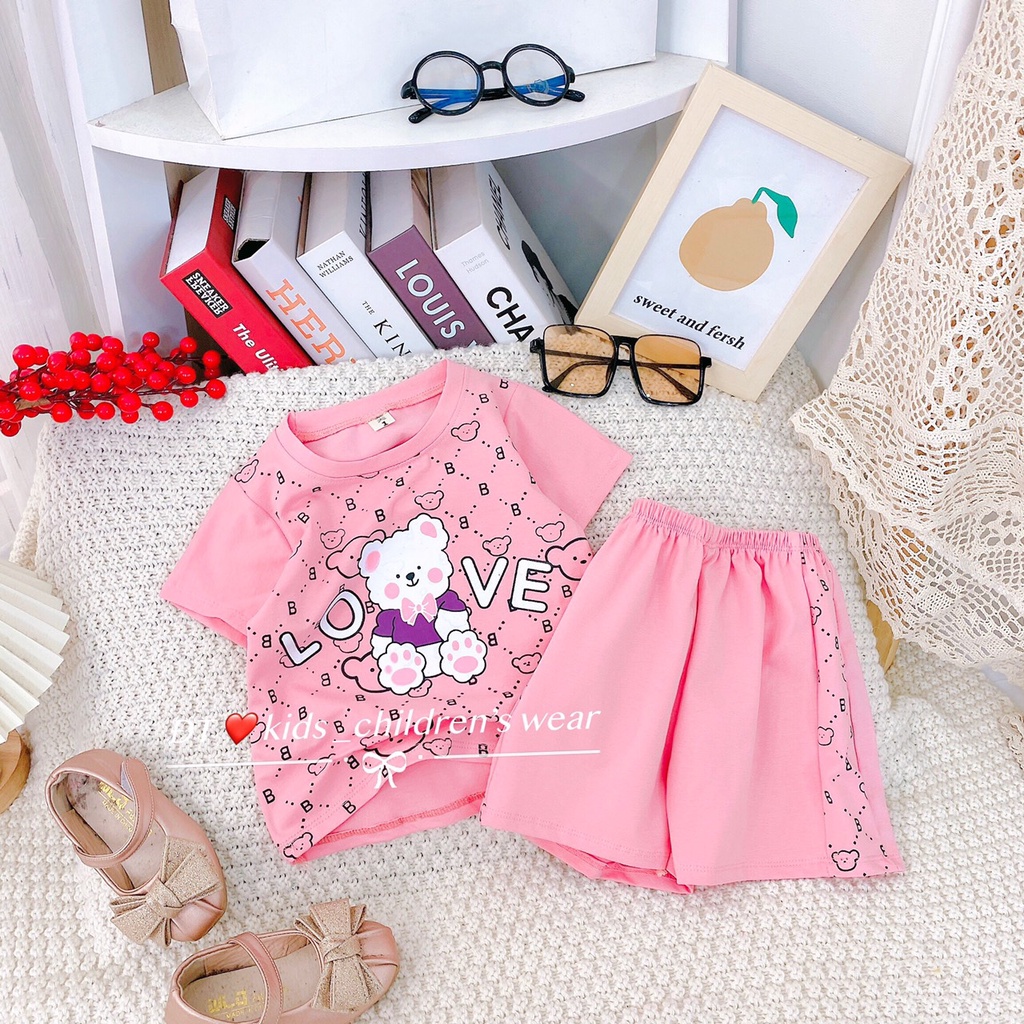 Bộ đồ bé gái in tràn chữ love hình chú gấu ngộ nghĩnh từ 10kg đến 35kg- Bộ quần áo bé gái cộc tay hàng đẹp, thoải mát.