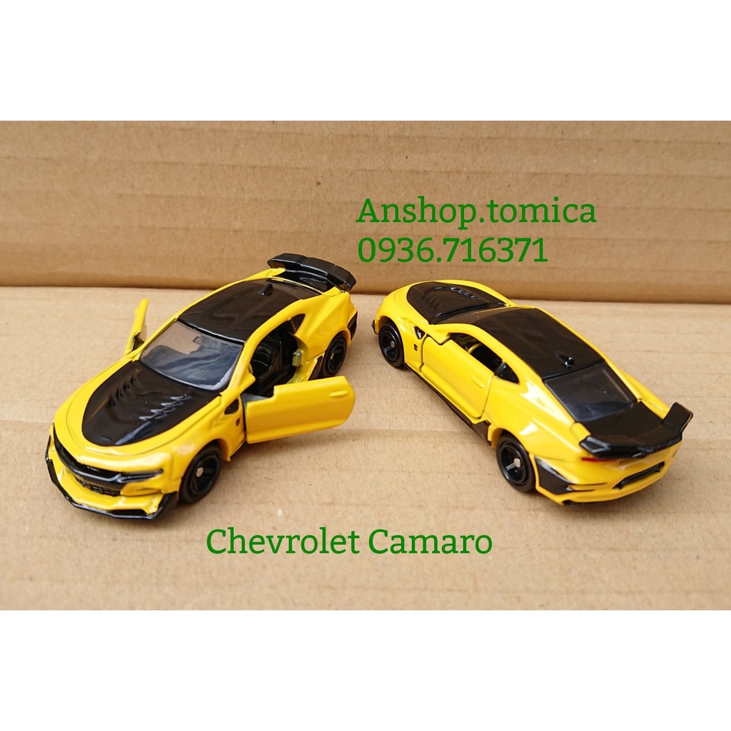 Xe mô hình tomica Nhật bản - Chevrolet camaro màu vàng Bumblebee mở được cửa