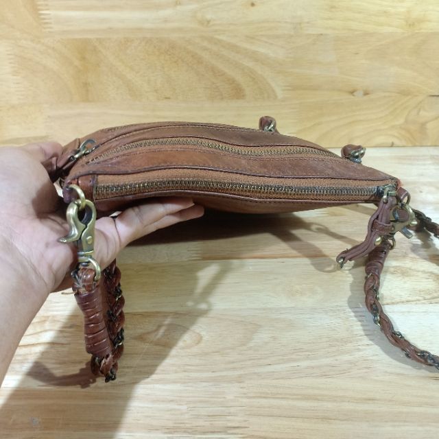 Túi đeo chéo da thật secondhand  240712