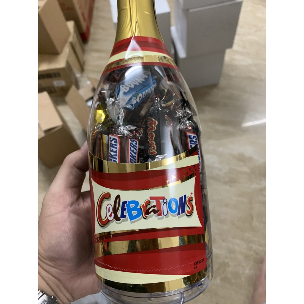 Kẹo Nga Celebrations mix các vị hình chai rượu 312g