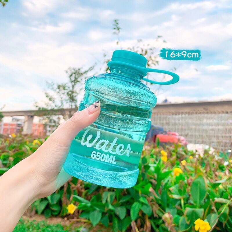 Bình đựng nước nhựa trong Water có quai cầm 650ml🍁FREESHIP🍁bình nước đi học, đi chơi, bình nước | BigBuy360 - bigbuy360.vn