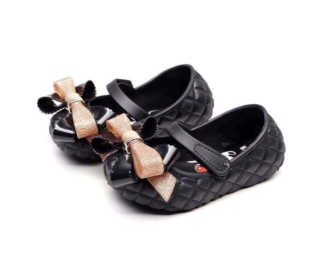 Giày mini dập vân giả da cho bé yêu