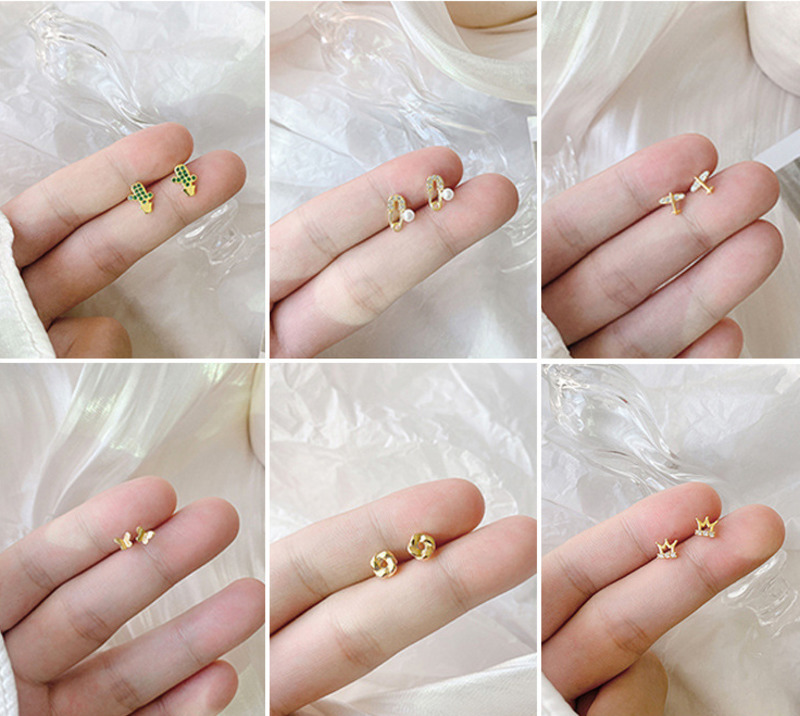 Đôi Bông Tai Mạ Bạc 925 Hình Trăng Sao Nạm Đá