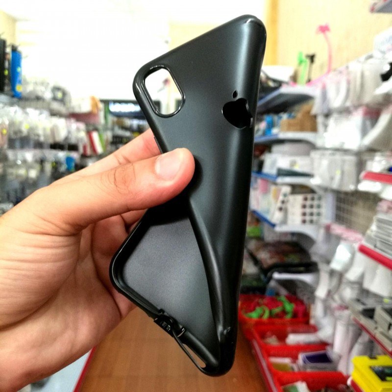 Ốp nhựa dẻo ĐEN - Ốp dành cho các dòng iPhone 5S / 6S / 7 / 8 Plus / XS Max, iPhone 11 Pro max | BigBuy360 - bigbuy360.vn