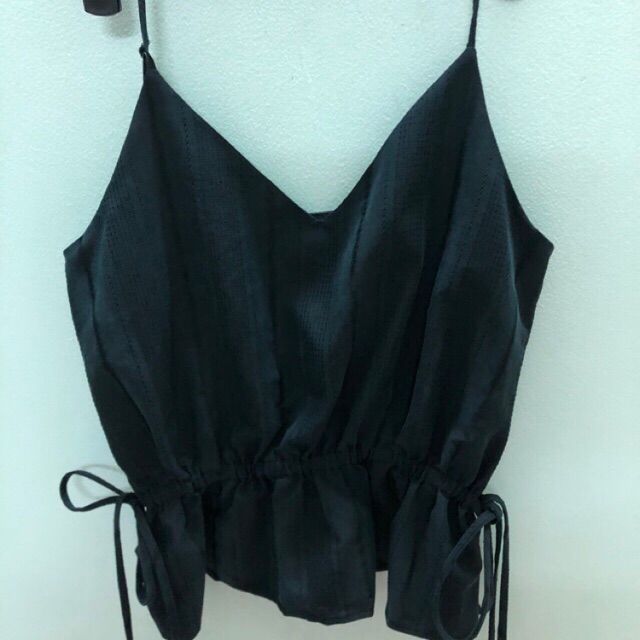 Thanh lý áo dây libe local brand