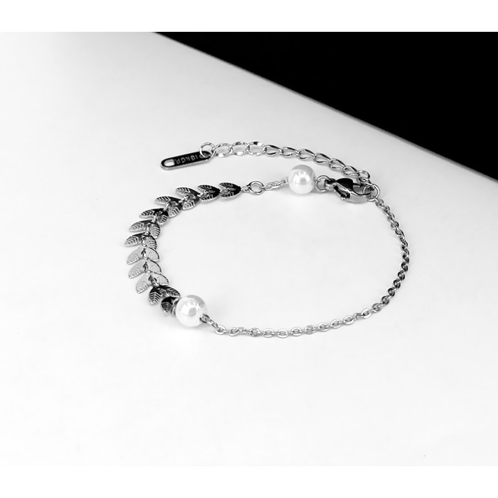 Lắc tay nữ titan kiểu chiếc lá siêu đẹp, bền màu, hợp thời trang, dễ phối đồ