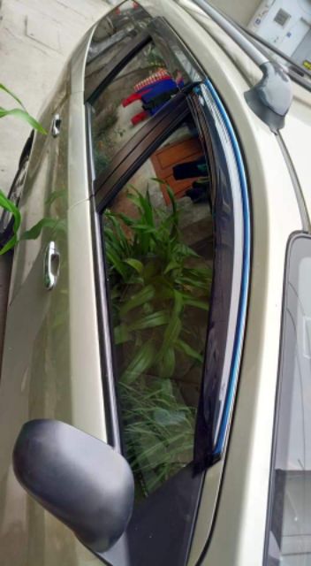 Bộ vè che mưa 4 cánh xe ô tô Nissan Livina 07 chỗ