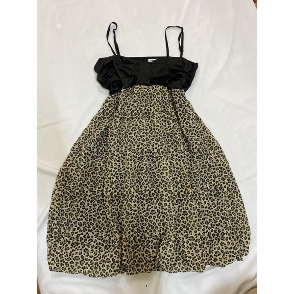 Đầm hàng si dành cho nữ. Đầm hàng si nhiều kiểu đa dạng