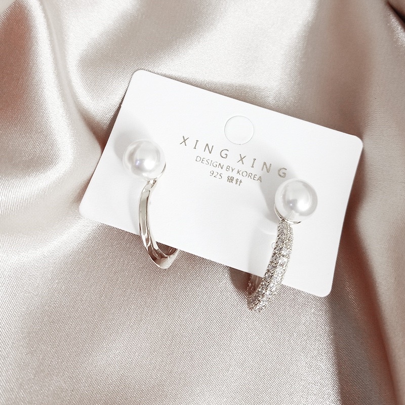 bông tai khoen tròn đính hạt châu cá tính