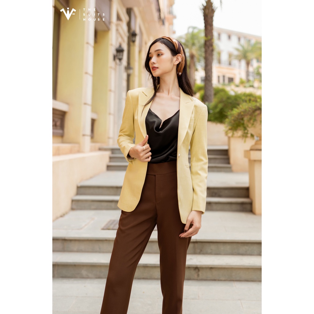 Bộ vest nữ vàng nhạt phối quần nâu đậm, 1 khuy 2 túi, suits chuẩn form sartorial The Suits House