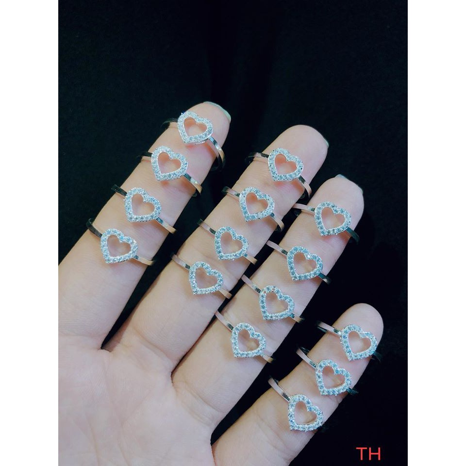 NHẪN TIM GẮN ĐÁ NHỎ - ĐƯỜNG KÍNH 1,7CM