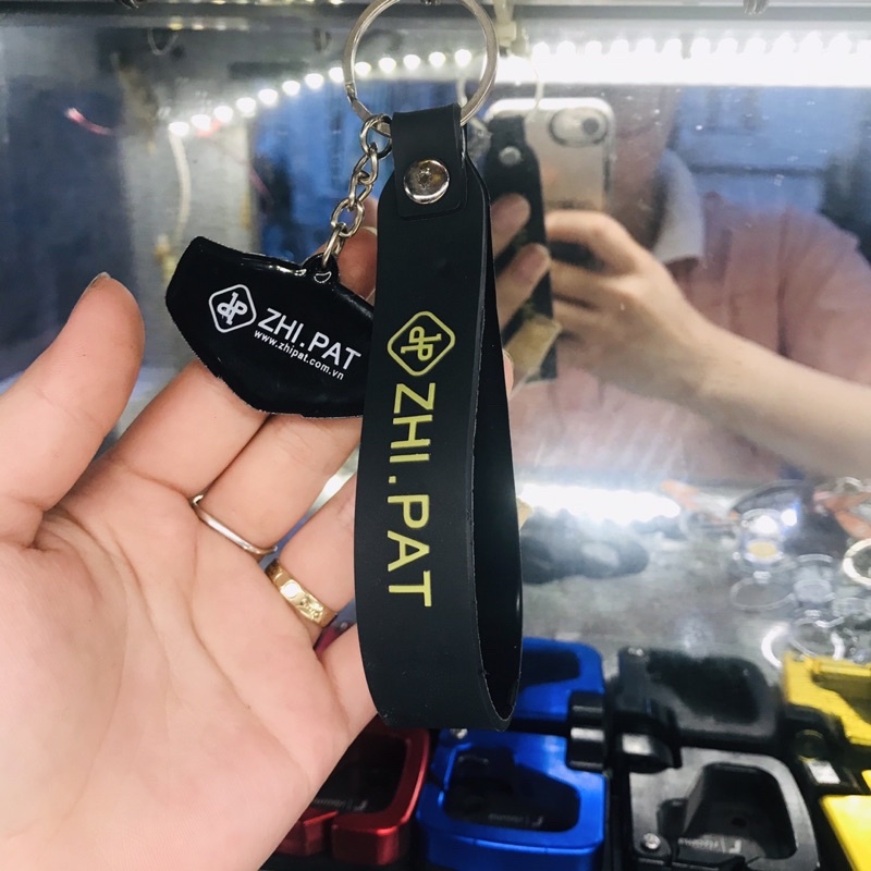 Móc khoá ziphat treo xe máy ,xe điện có dây và k dây