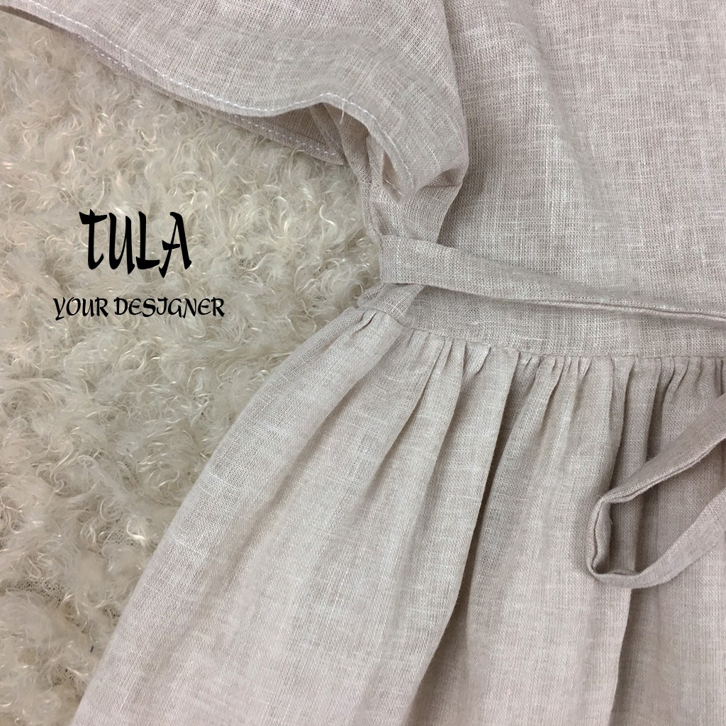 Váy Đầm Cho Bé Gái Vải Linen Hàn Chân Váy 2 Lớp Màu Ghi Sáng Cổ Sen Tròn Cúc Trước