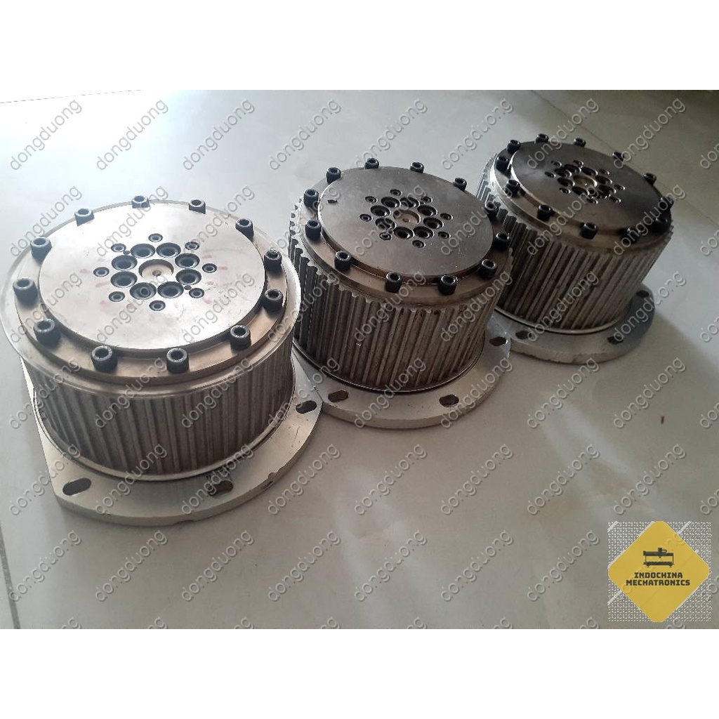 Giảm tốc Harmonic kiểu wave gear tỷ số 1/100 bích ac servo size 80, hàng tháo máy, đẹp