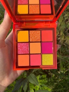 Bảng Phấn Mắt Huda Beauty - Neon Orange
