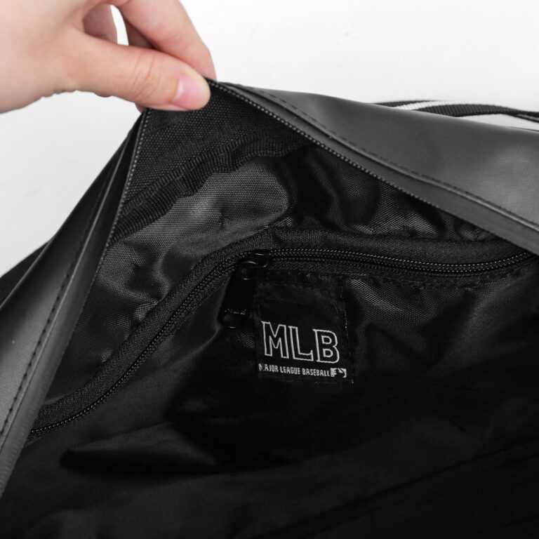 Túi Trống Gym Túi Thể Thao Đeo Chéo Zankees logo đồng