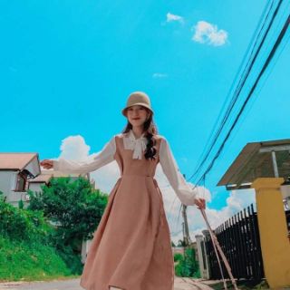 Váy yếm cổ nơ
