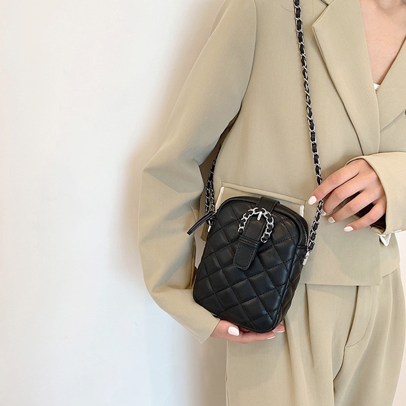 Túi đeo vai IELGY đựng điện thoại màu đen họa tiết hình thoi cho nữ