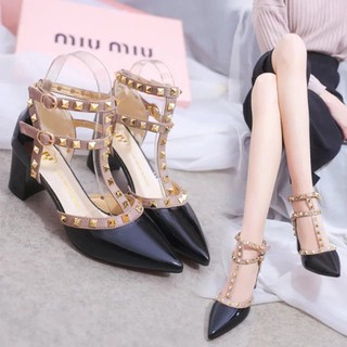 Giày valentino đẹp gót vuông (Sẵn màu da size 36)