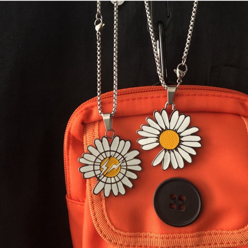 Vòng Cổ Gắn Mặt Hình Hoa Cúc Cá Tính Phong Cách Hip-Hop