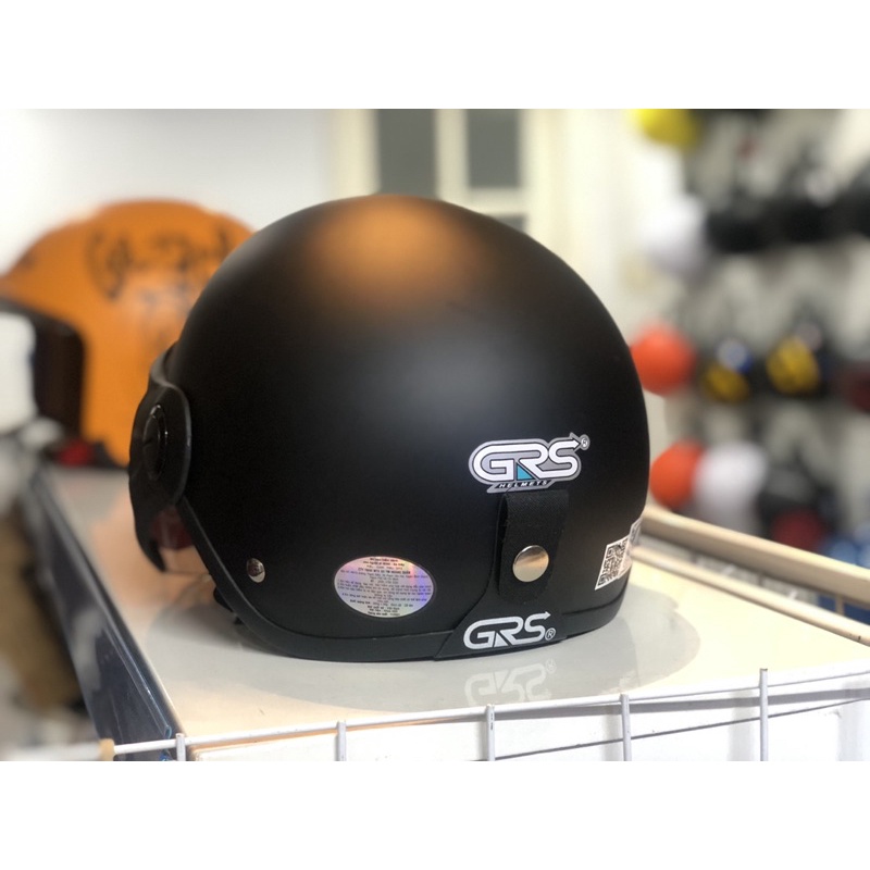 Mũ bảo hiểm nửa đầu có kính GRS A33k
