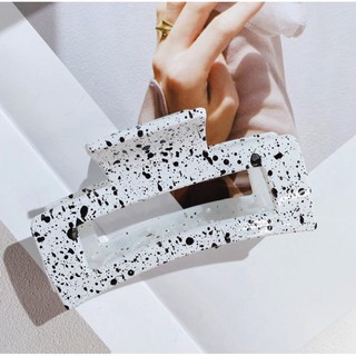 Kẹp tóc càng cua chấm đen trắng cho nữ