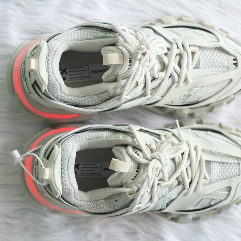 GIẦY THỂ THAO SNEAKERS NAM NỮ BA LEN TRACK LED MÀU FULL TRẮNG