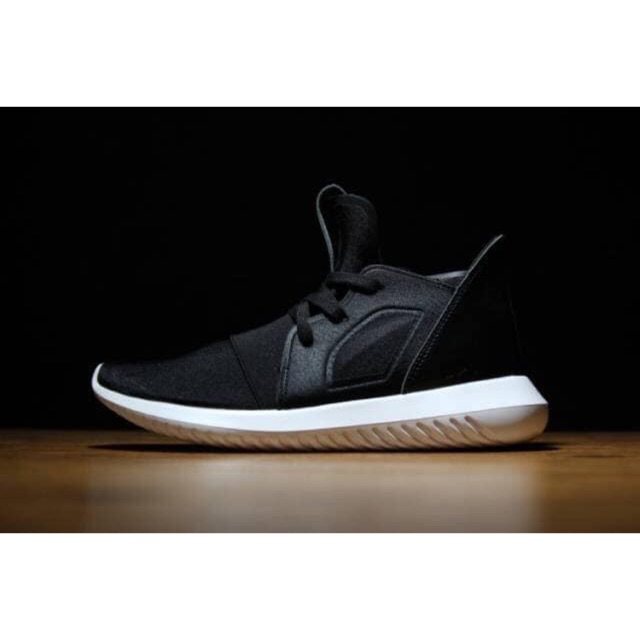 Sale 1800-> 1050k giày Adidas tubular defant size 362/3
