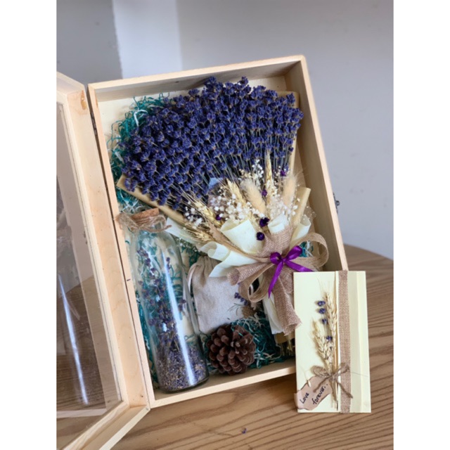 Hộp quà hoa lavender ( combo đặc biệt)