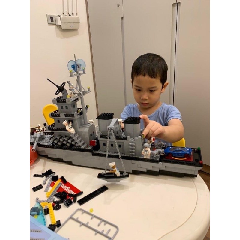 Bộ Xếp Hình Tàu Chiến Qman 112 Gần 1000 Chi Tiết