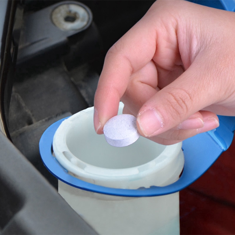 Viên sủi tạo dung dịch vệ sinh kính chắn gió xe hơi