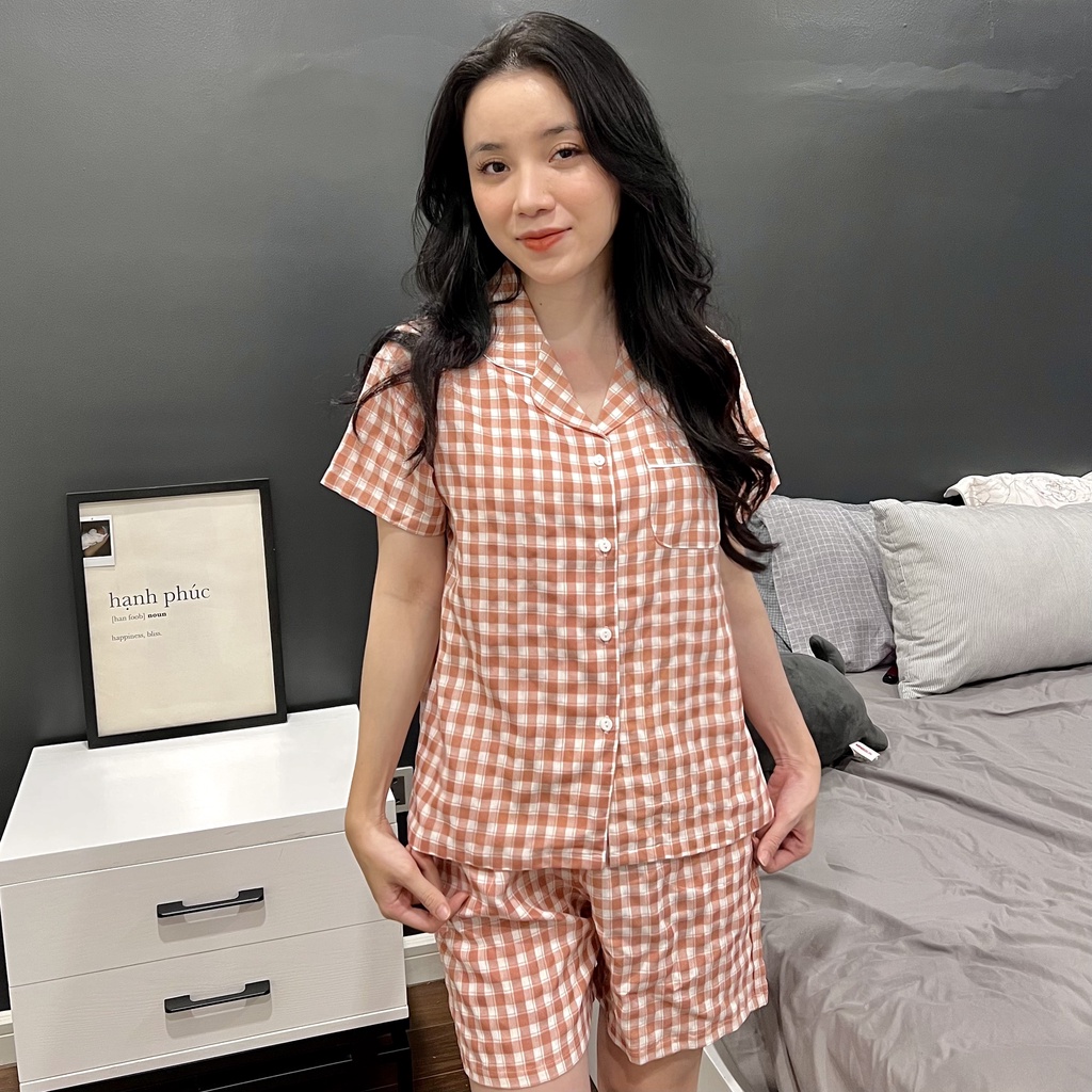 BỘ LỤA ĐŨI PIJAMA HỌA TIẾT KẺ  HỒNG CỰC HOT CHẤT CAO CẤP MỀM MÁT