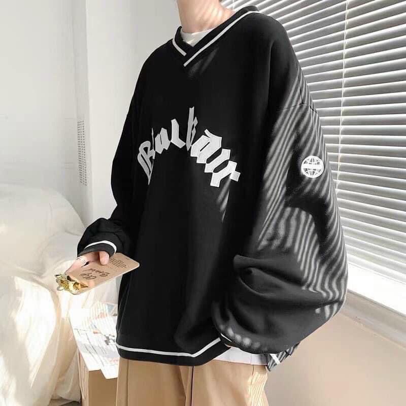 Áo Nỉ Sweater Unisex dáng rộng cổ tim phối viền trắng nổi chữ | BigBuy360 - bigbuy360.vn