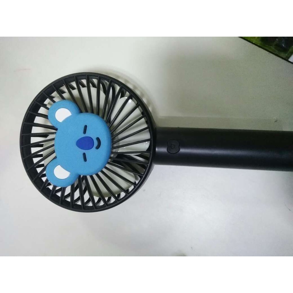 Quạt mini cầm tay xinh xắn cho Fan nhóm BTS BT21CHK_T3