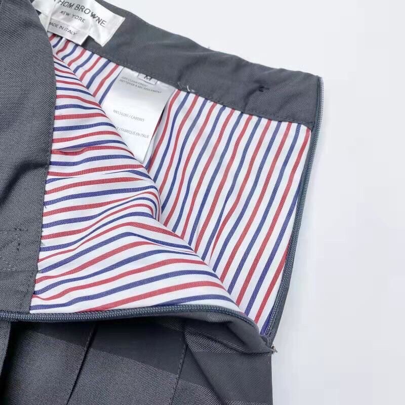 Chân váy TB.Thom B.rowne xám 1:1 ss21