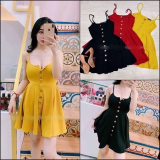 Đầm 2 dây đính nút váy xoè kiêu sa