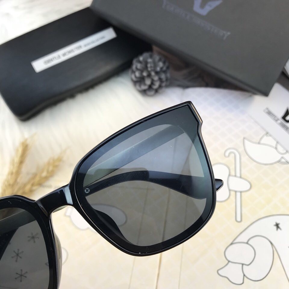 MẮT KÍNH V 6035 CHÂN VÀNG CỰC ĐẸP AH294