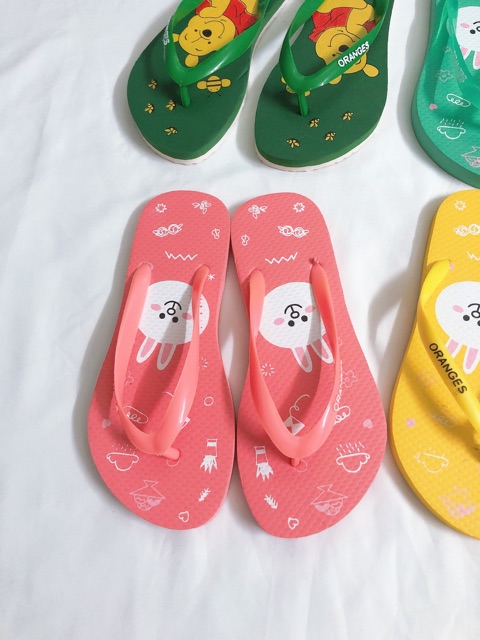 Dép kẹp nhựa xốp hoạ tiết