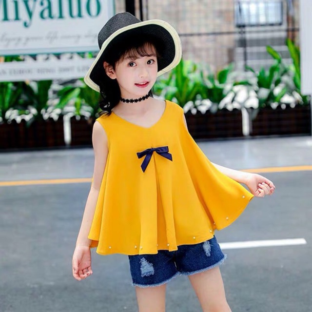 Áo xoè nơ ngực cho bé gái