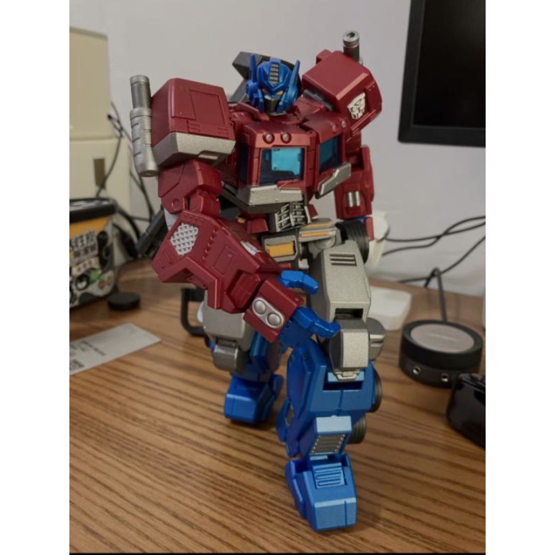 Mô hình ori toy optimus prime ( hàng oder vui lòng đọc mô tả)