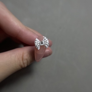 Charm nơ logo sang chảnh