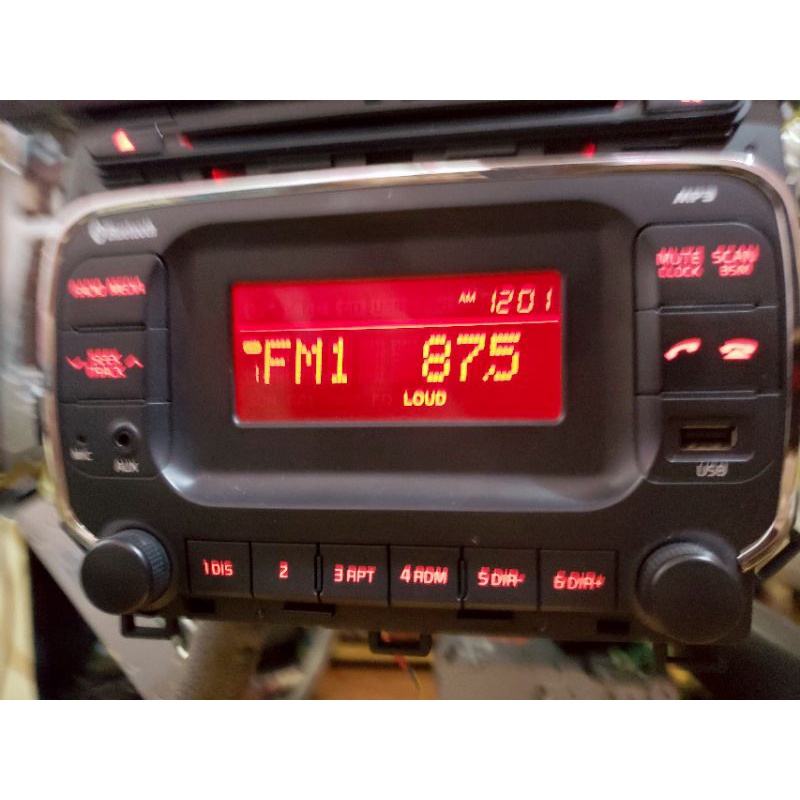 Đầu cd bluetooth aux usb mp3 tháo xe KIA.