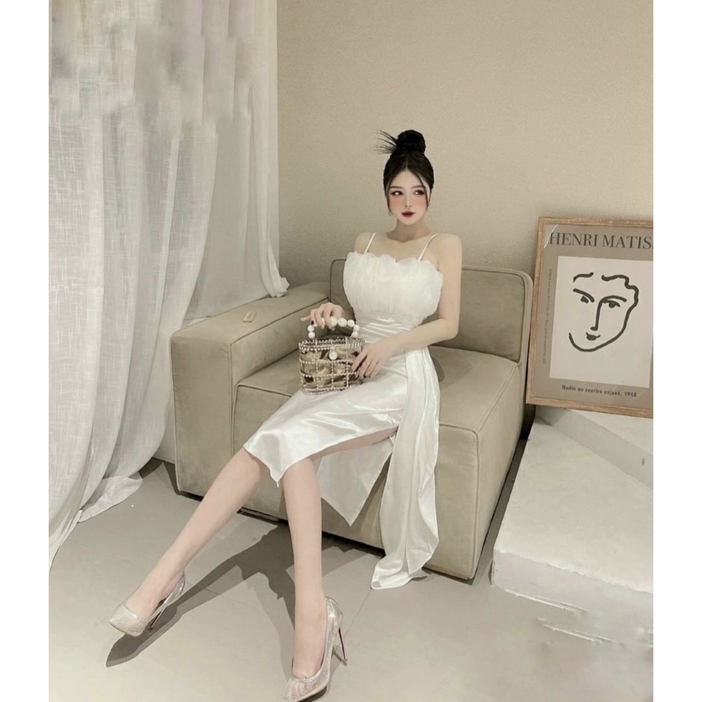 Đầm Trắng 2S Xếp Ly Ngực Phồng Xẻ Đùi