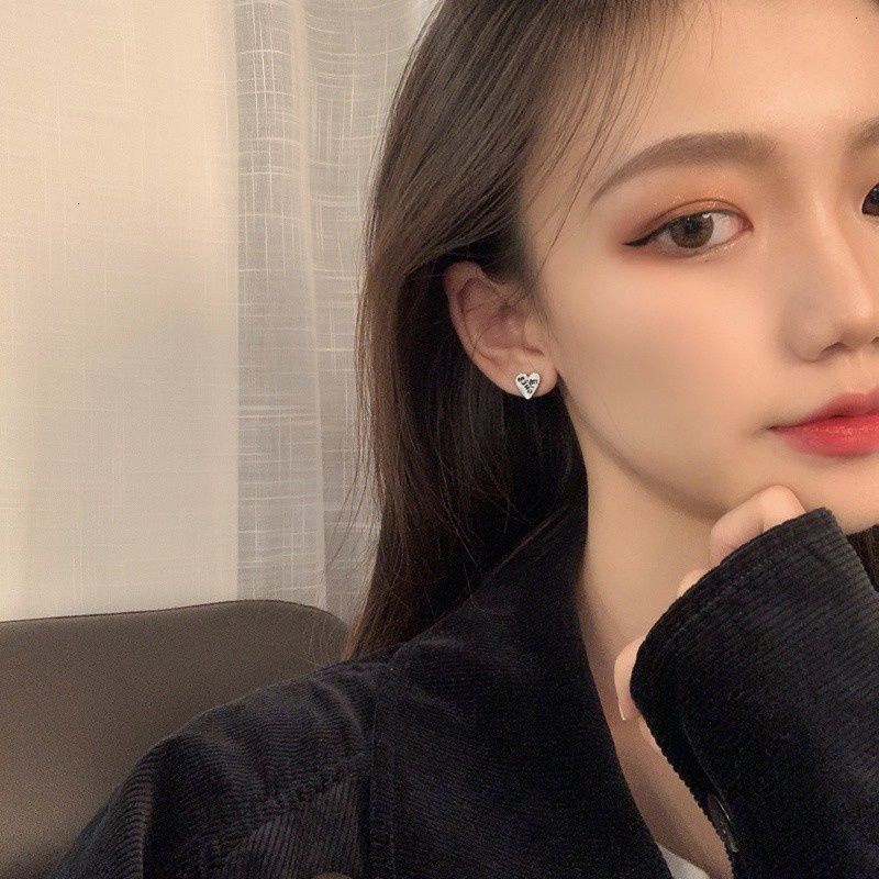 Khuyên Tai Kim Bạc Hình Trái Tim Khắc Chữ Phong Cách Punk Hiphop Thời Trang