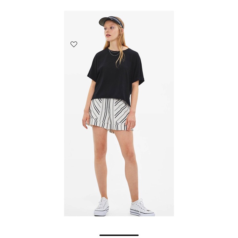 Áo thun nữ croptop dáng rộng đẹp