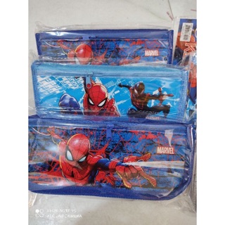 Hộp bút hình siêu nhân nhện