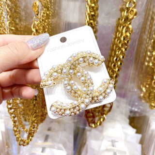 Tag cài áo mặt đá sang chảnh