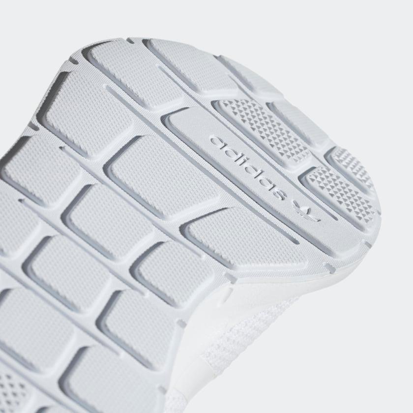 Giày thể thao Adidas Swift Run All White