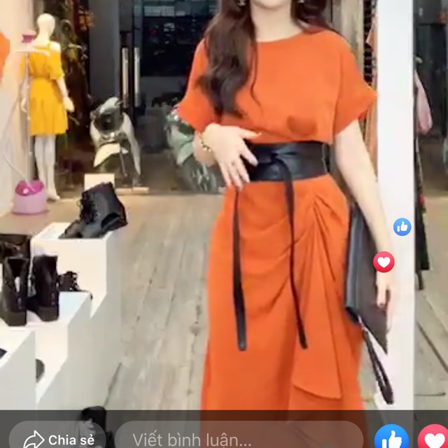 Váy chư A Cchat